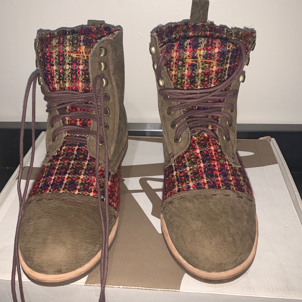 J Shoes